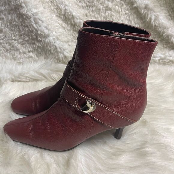 Colin Stuart leather Red Burgundy ankle boots 3”heels silver tone accent SZ11 - Picture 4 of 12